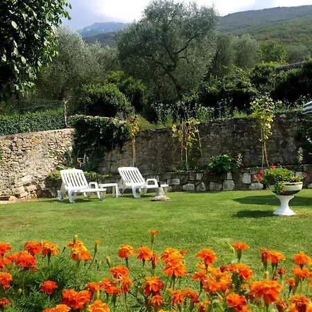 Casa Mary Nr, 1 Terrasse Garten Seeblick * Sommavilla
